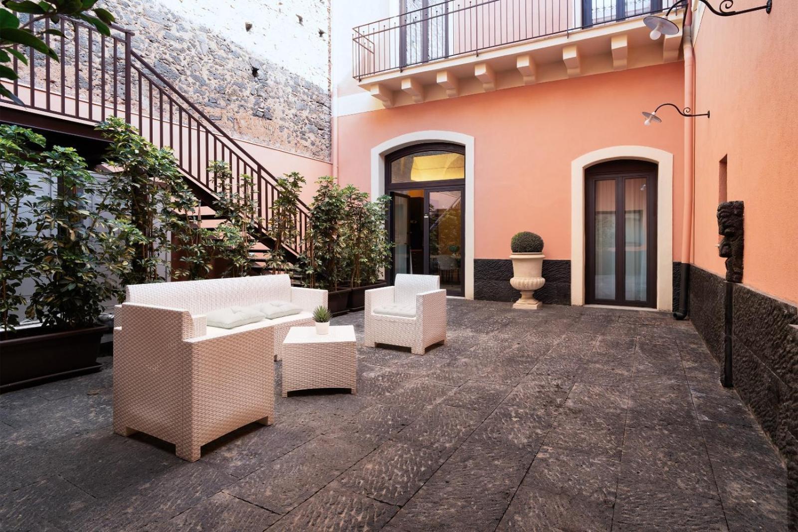 Archimedes Suites Aeroporto di Catania Fontana Rossa Esterno foto